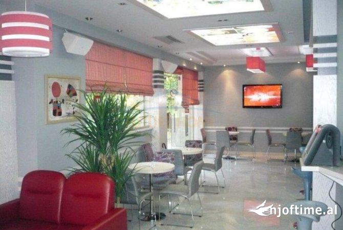 Ambjent biznesi ne shitje 2+1 ne Tirane - 270,000 Euro