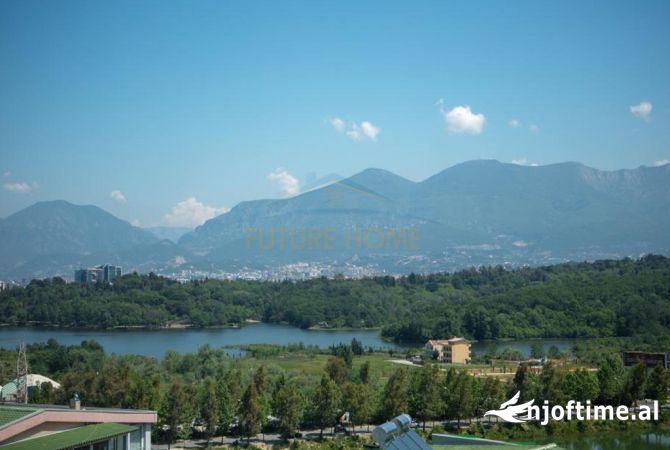 Penthouse (panoramic top floor) for sale in Tirana 3+1, In Part