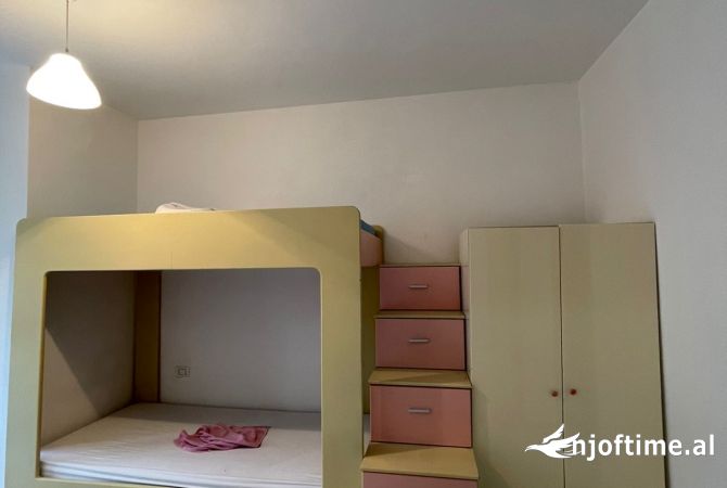 Shtepi me qera 2+1 ne Tirane - 550 Euro