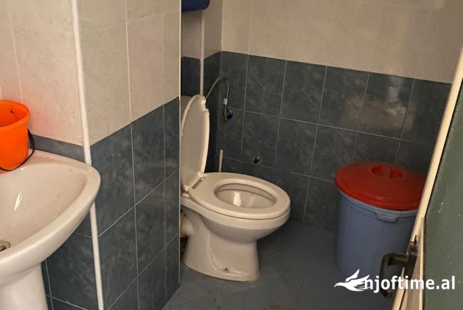Ambient biznesi ne shitje 1+1 ne Tirane - 31,000 Euro