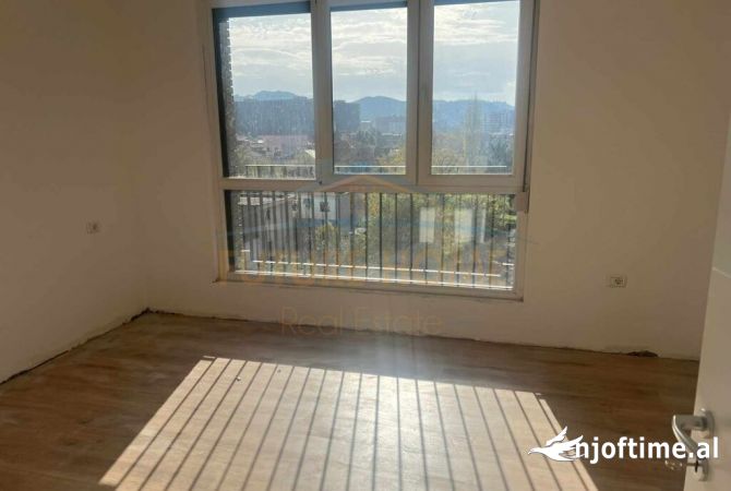 Shtepi me qera 1+1 ne Tirane - 400 Euro