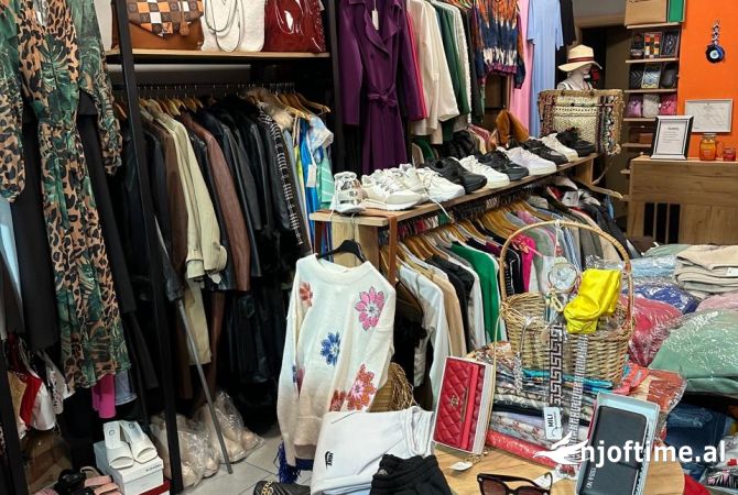 Shitet biznesi butik ne Astir