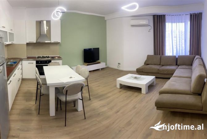 Shtepi me qera Apartament ne Tirane, 2+1, Mobilimi E mobiluar, Pagesa 550  Euro.
