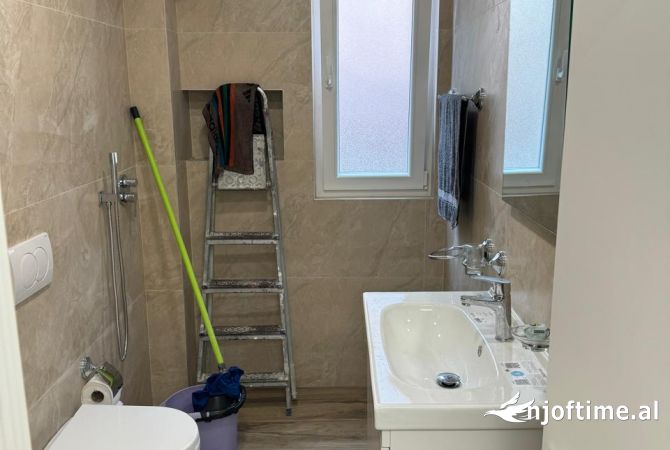 Jepet Ambient me qira tek Xhamlliku, prane Oslo.