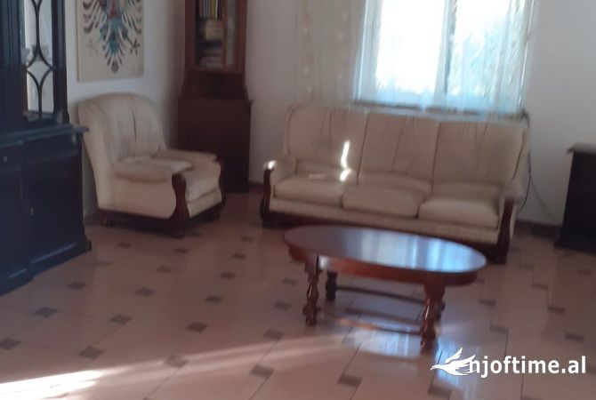 Shtepi me qera 3+1 ne Tirane - 450 Euro