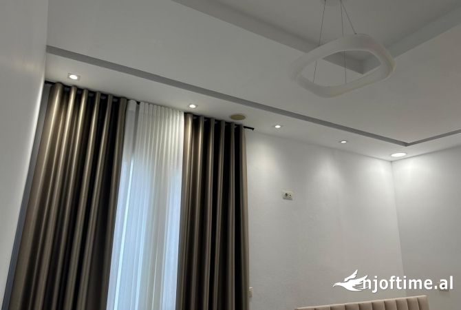Shtepi me qera 1+1 ne Tirane - 50,000 Leke