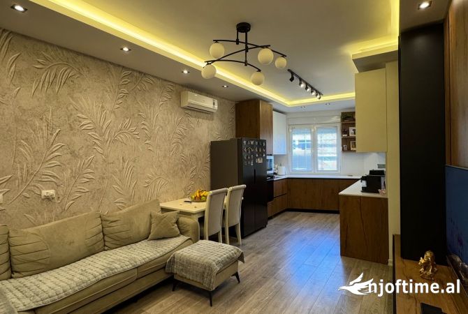 Shtepi ne shitje 2+1 ne Tirane - 235,000 Euro