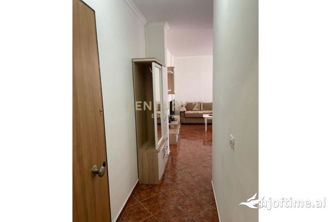 Shtepi me qera 1+1 ne Durres - 300 Euro