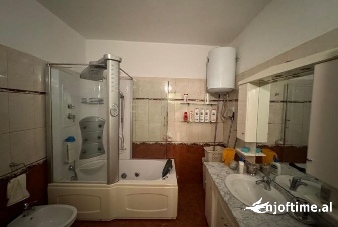 Shtepi ne shitje 3+1 ne Durres - 175,000 Euro