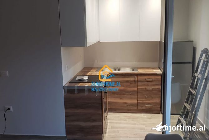 Shtepi ne shitje Apartament ne Vlore, 1+1, Mobilimi E mobiluar, Pagesa 114,000  Euro.