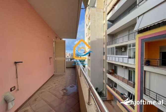 Shtepi me qera 2+1 ne Vlore - 300 Euro