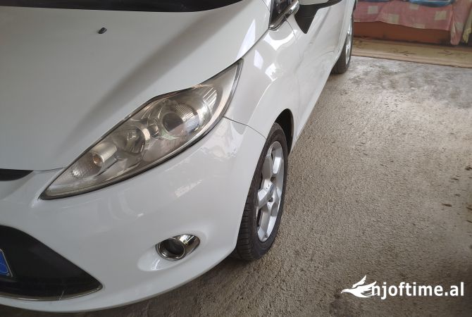 Makina ne shitje  ne Tirane - 5,000 Euro