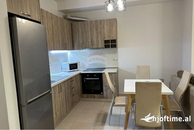 Shtepi me qera 1+1 ne Tirane - 550 Euro