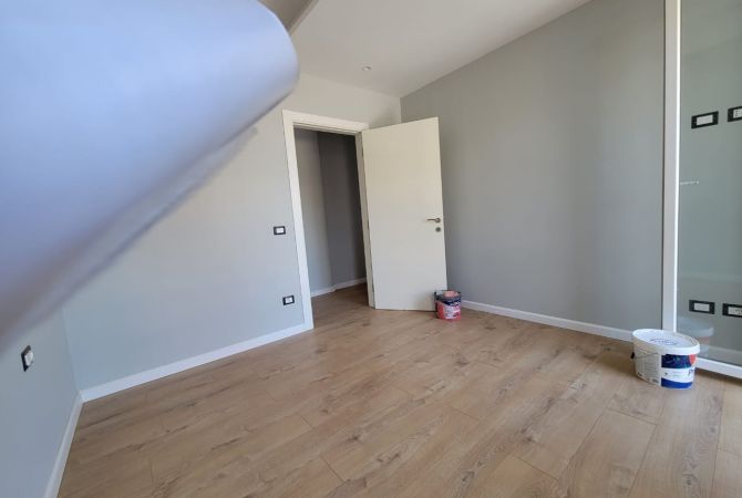 Jepet Apartament 2+1 me qera tek Brryli