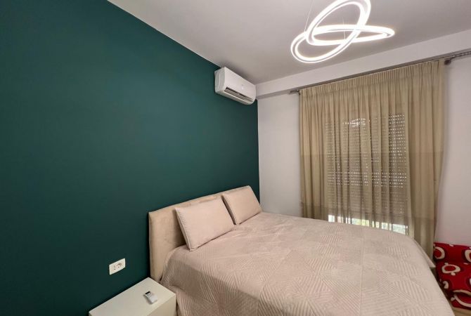 Shtepi me qera Apartament ne Tirane, 2+1, Mobilimi E mobiluar, Pagesa 900  Euro.