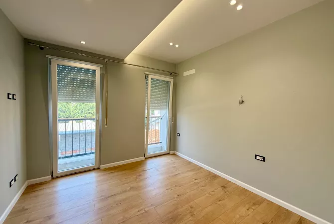 Shtepi me qera 2+1 ne Tirane - 500 Euro