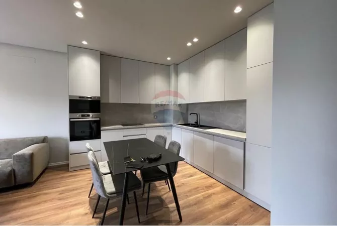 Shtepi me qera 1+1 ne Tirane - 800 Euro
