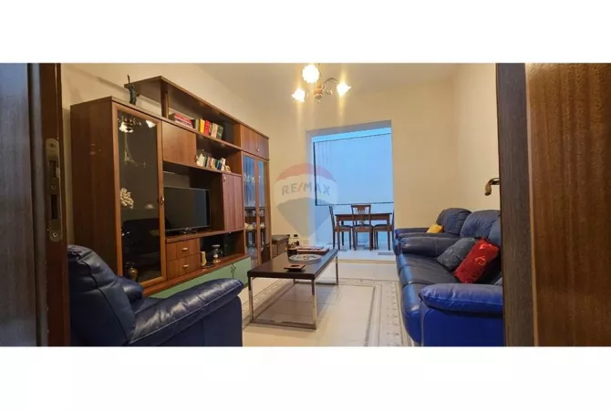 Shtepi me qera 2+1 ne Tirane - 650 Euro