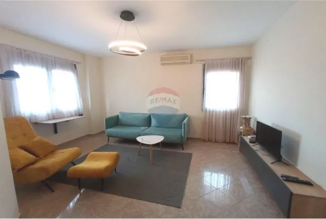 Shtepi me qera 1+1 ne Tirane - 700 Euro