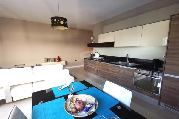 Shtepi ne shitje 2+1 ne Tirane - 185,000 Euro