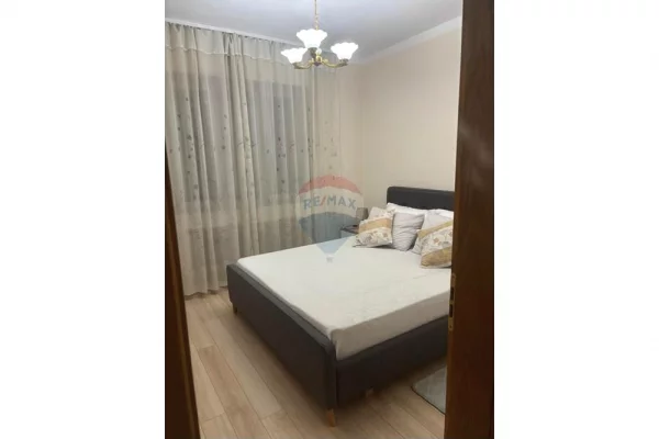 Shtepi me qera 3+1 ne Tirane - 800 Euro
