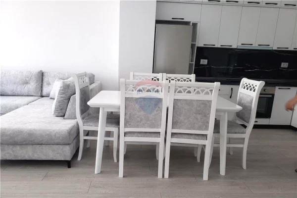 Shtepi me qera 2+1 ne Tirane - 600 Euro