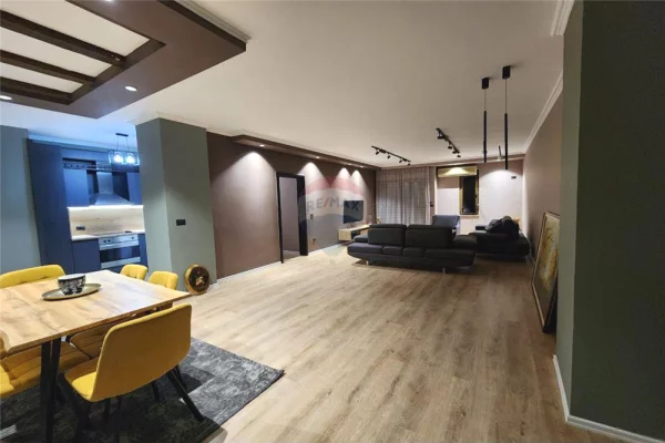 House for Rent 3+1 in Tirana - 1,200 Euro