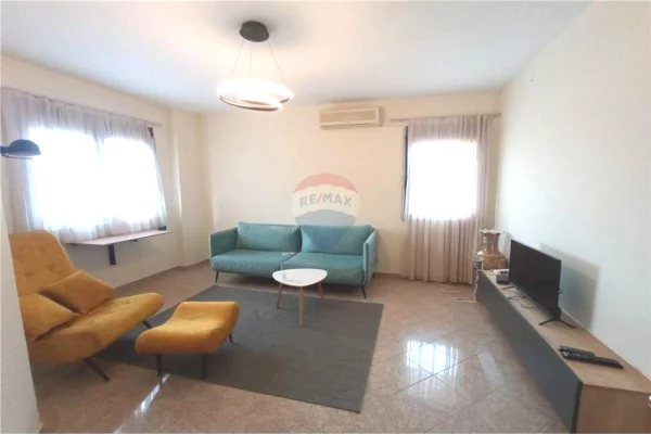 Shtepi me qera 1+1 ne Tirane - 700 Euro