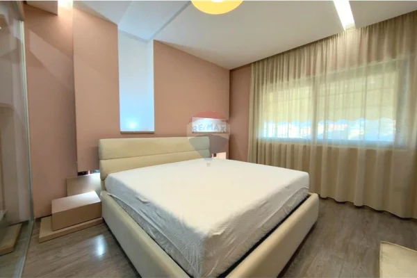 Shtepi me qera Apartament ne Tirane, 2+1, Mobilimi E mobiluar, Pagesa 1,000  Euro.