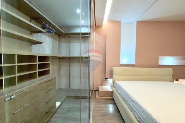 Shtepi me qera 2+1 ne Tirane - 1,000 Euro