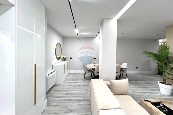 Shtepi me qera 2+1 ne Tirane - 2,000 Euro