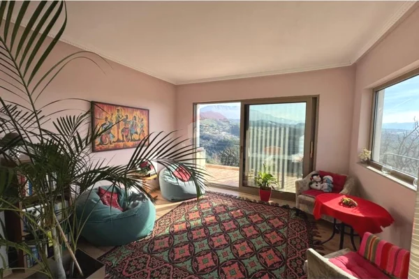 Shtepi me qera 2+1 ne Tirane - 600 Euro