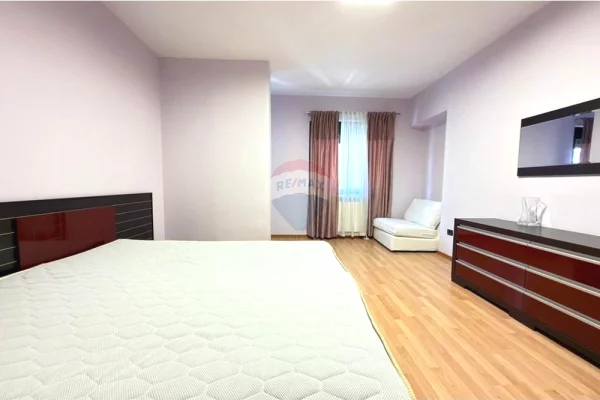 Shtepi me qera Apartament ne Tirane, 2+1, Mobilimi E mobiluar, Pagesa 65,000  Leke.