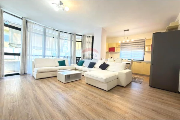 Shtepi me qera 2+1 ne Tirane - 65,000 Leke