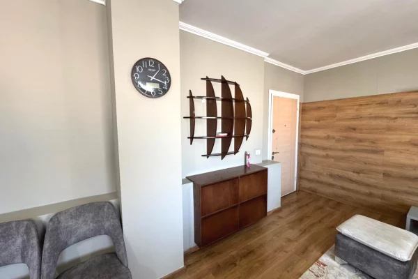 Shtepi me qera Apartament ne Tirane, 2+1, Mobilimi E mobiluar, Pagesa 65,000  Leke.