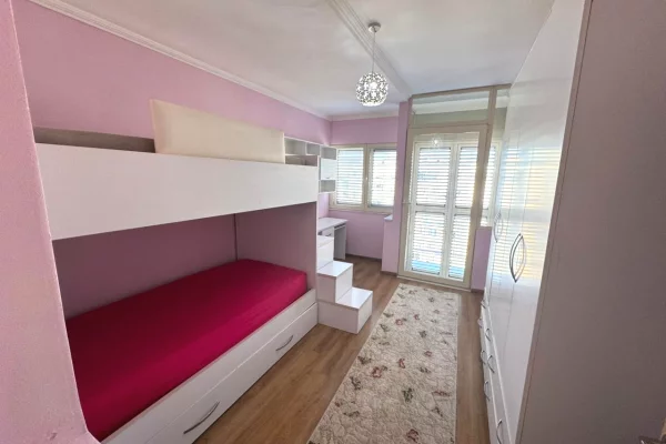 Shtepi me qera 2+1 ne Tirane - 65,000 Leke