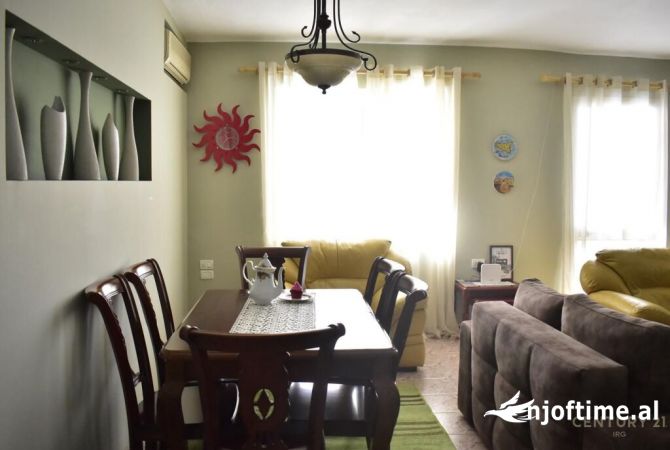 Shtepi me qera 2+1 ne Tirane - 850 Euro