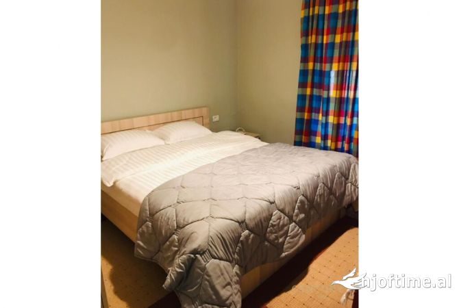 Shtepi me qera Apartament ne Tirane, 2+1, Mobilimi E mobiluar, Pagesa 850  Euro.