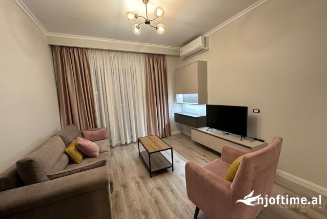Shtepi me qera 1+1 ne Tirane - 680 Euro