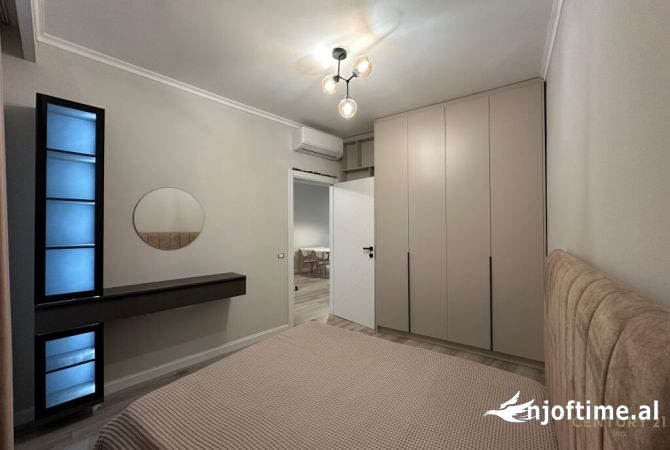 Shtepi me qera Apartament ne Tirane, 1+1, Mobilimi E mobiluar, Pagesa 680  Euro.