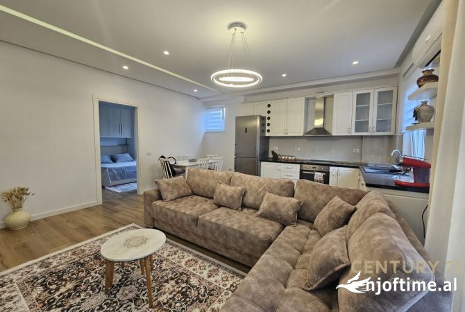 Shtepi me qera 2+1 ne Tirane - 650 Euro