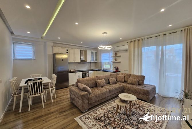Shtepi me qera 2+1 ne Tirane - 650 Euro