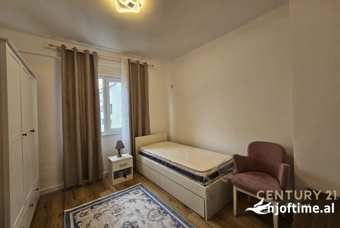 Shtepi me qera Apartament ne Tirane, 2+1, Mobilimi E mobiluar, Pagesa 650  Euro.