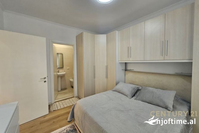 Shtepi me qera Apartament ne Tirane, 2+1, Mobilimi E mobiluar, Pagesa 650  Euro.