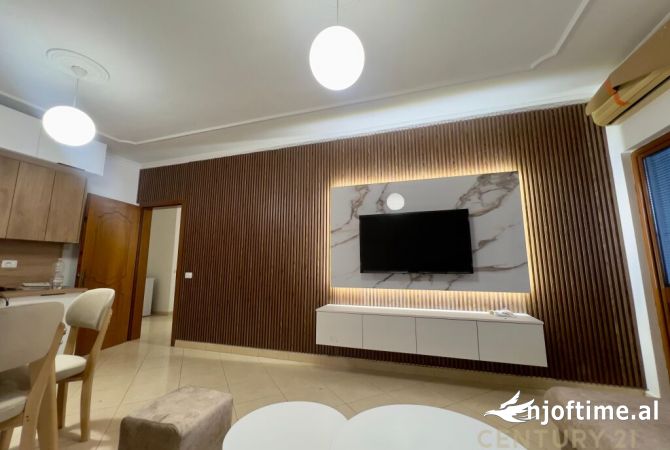 Shtepi me qera 2+1 ne Tirane - 700 Euro