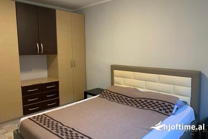 Shtepi me qera 1+1 ne Tirane - 400 Euro