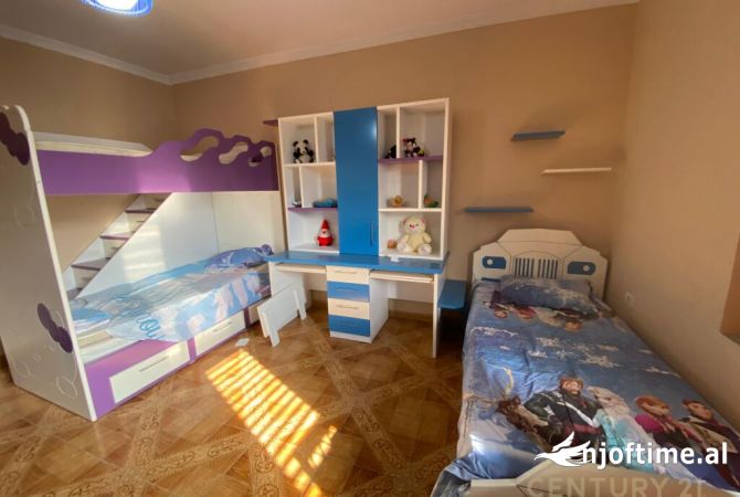 Shtepi me qera Apartament ne Tirane, 2+1, Mobilimi E mobiluar, Pagesa 500  Euro.