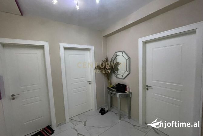Shtepi me qera 2+1 ne Tirane - 500 Euro