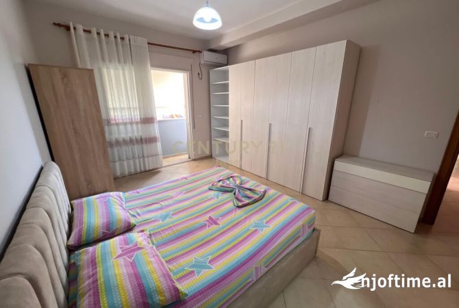 Jepet me qira Apartament 3+1 tek Kopshti Botanik!