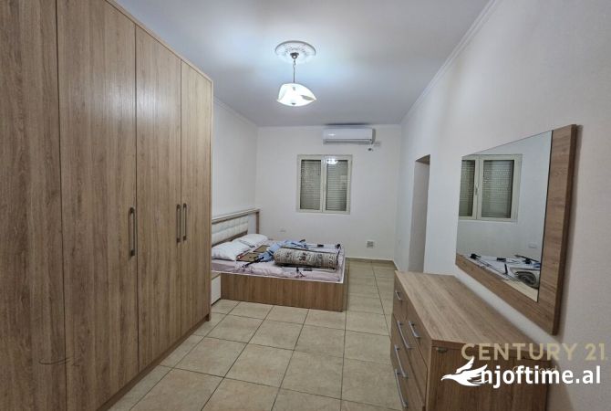 Shtepi me qera 2+1 ne Tirane - 550 Euro